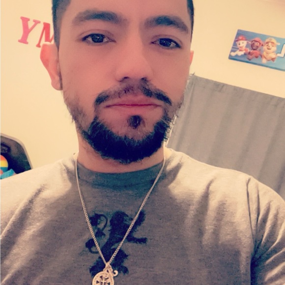 Meet your Posher, Juan - Picture 1 of 1